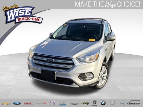 Used 2018 Ford Escape SE w/ Ford Safe & Smart Package FWD image 1