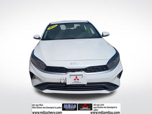 Used 2023 Kia Forte LXS image 2