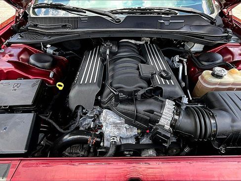 Used 2021 Dodge Challenger R/T Scat Pack RWD image 9