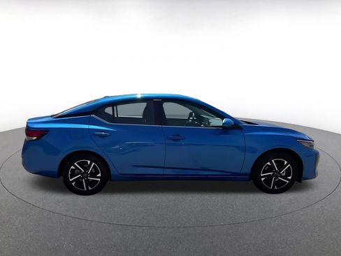 Used 2025 Nissan Sentra SV FWD image 16