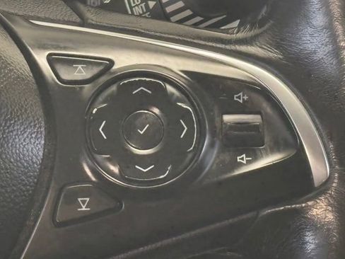 Used 2020 Buick Enclave Essence image 27