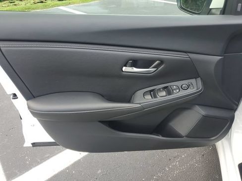 Used 2025 Nissan Sentra SV w/ All-Weather Package FWD image 12