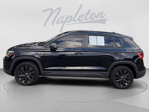 Used 2024 Volkswagen Taos S FWD image 2