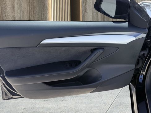 Used 2023 Tesla Model 3 Standard Range RWD image 15