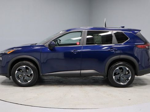 Certified 2024 Nissan Rogue SV image 10