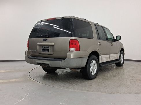 Used 2003 Ford Expedition XLT image 9