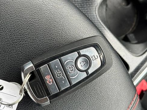 Used 2021 Ford Edge ST-Line AWD/4WD image 20