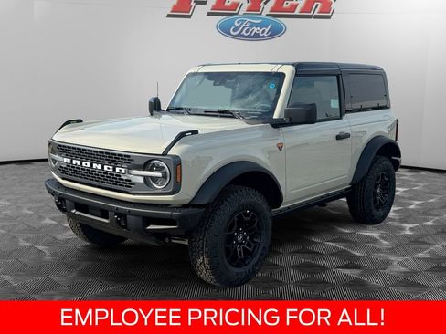 New 2026 Ford Bronco Badlands AWD/4WD image 1