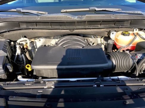 Used 2023 Chevrolet Tahoe LT w/ Luxury Package RWD image 31