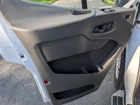 Used 2024 Ford Transit 250 Low Roof w/ Exterior Upgrade Package image 20