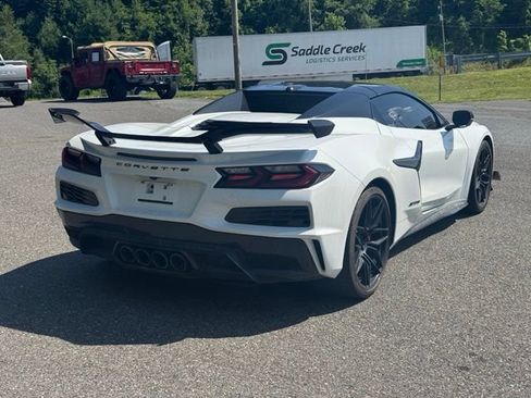 Used 2023 Chevrolet Corvette Z06 w/ Battery Protection Package RWD image 7