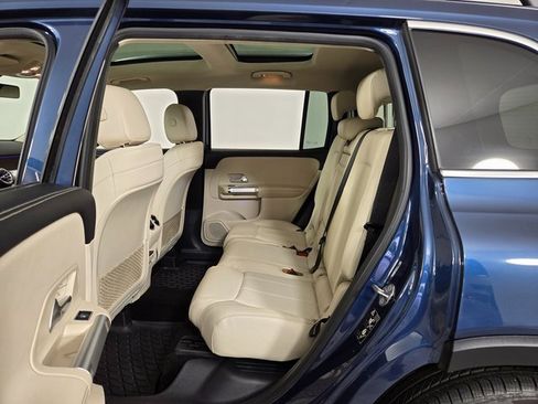 Certified 2021 Mercedes-Benz GLB 250 4MATIC image 17