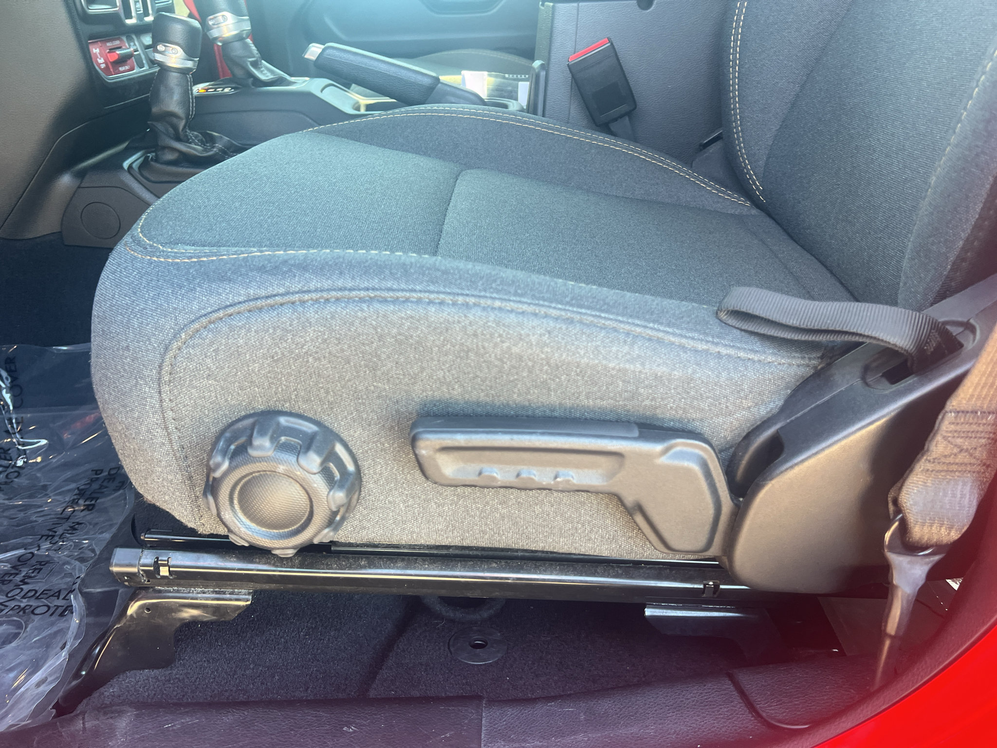 Used 2025 Jeep Wrangler Unlimited Sport AWD/4WD image 23