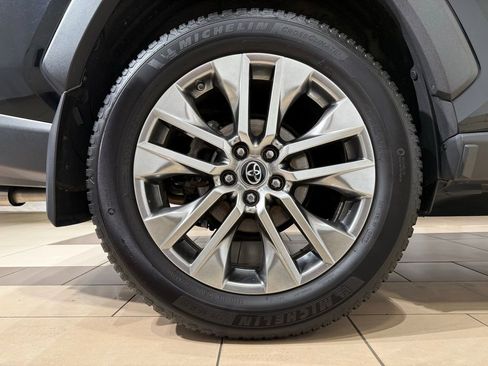 Certified 2019 Toyota RAV4 XLE Premium w/ Cold Weather Package image 9