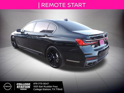 Used 2021 BMW M760i xDrive w/ Luxury Rear Seating Package image 6