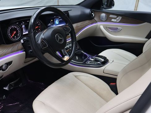 Used 2017 Mercedes-Benz E 400 4MATIC Wagon image 17