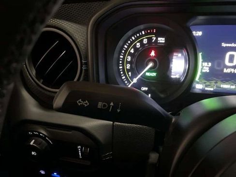 Used 2025 Jeep Wrangler Unlimited Rubicon 4xe w/ Safety Group AWD/4WD image 30