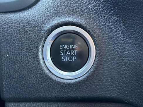 Used 2022 Toyota Tundra SR5 w/ Convenience Package RWD image 19