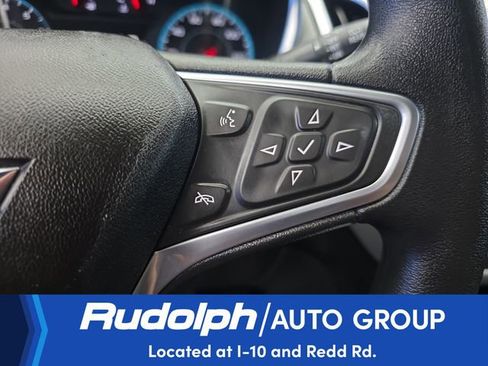 Used 2018 Chevrolet Equinox LT FWD image 18