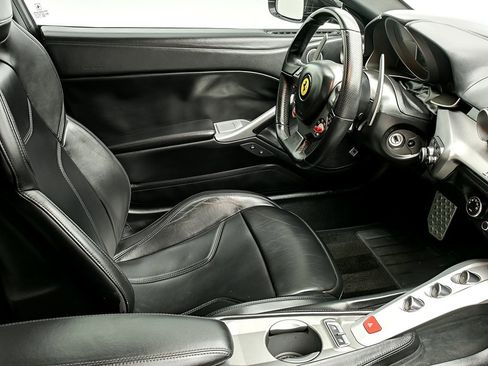 Certified 2014 Ferrari F12 Berlinetta image 20