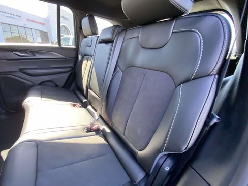 New 2025 Jeep Grand Cherokee Altitude image 20