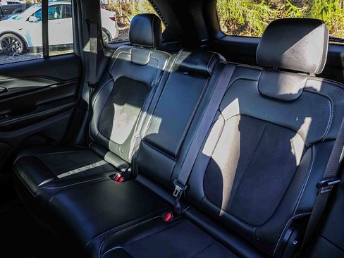 Used 2023 Jeep Grand Cherokee Altitude image 21