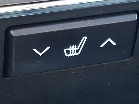 Used 2021 Toyota Tundra Limited w/ Limited Premium Package image 24