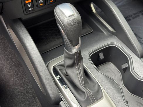 Used 2022 Nissan Frontier SV RWD image 27