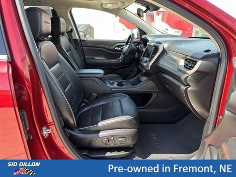 Certified 2023 GMC Acadia Denali w/ Denali Ultimate Package AWD/4WD image 16