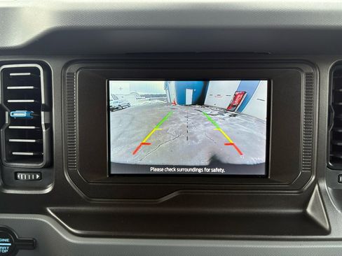 Used 2023 Ford Bronco Black Diamond image 28