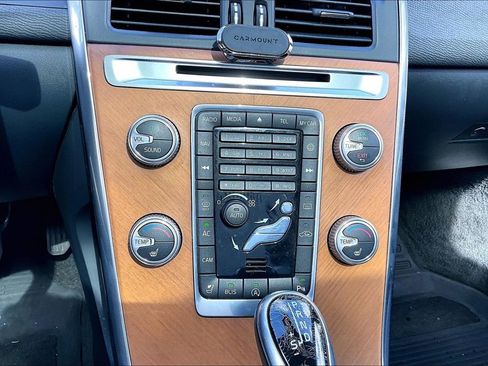 Used 2017 Volvo XC60 T5 Inscription w/ Preferred Option Package AWD/4WD image 41