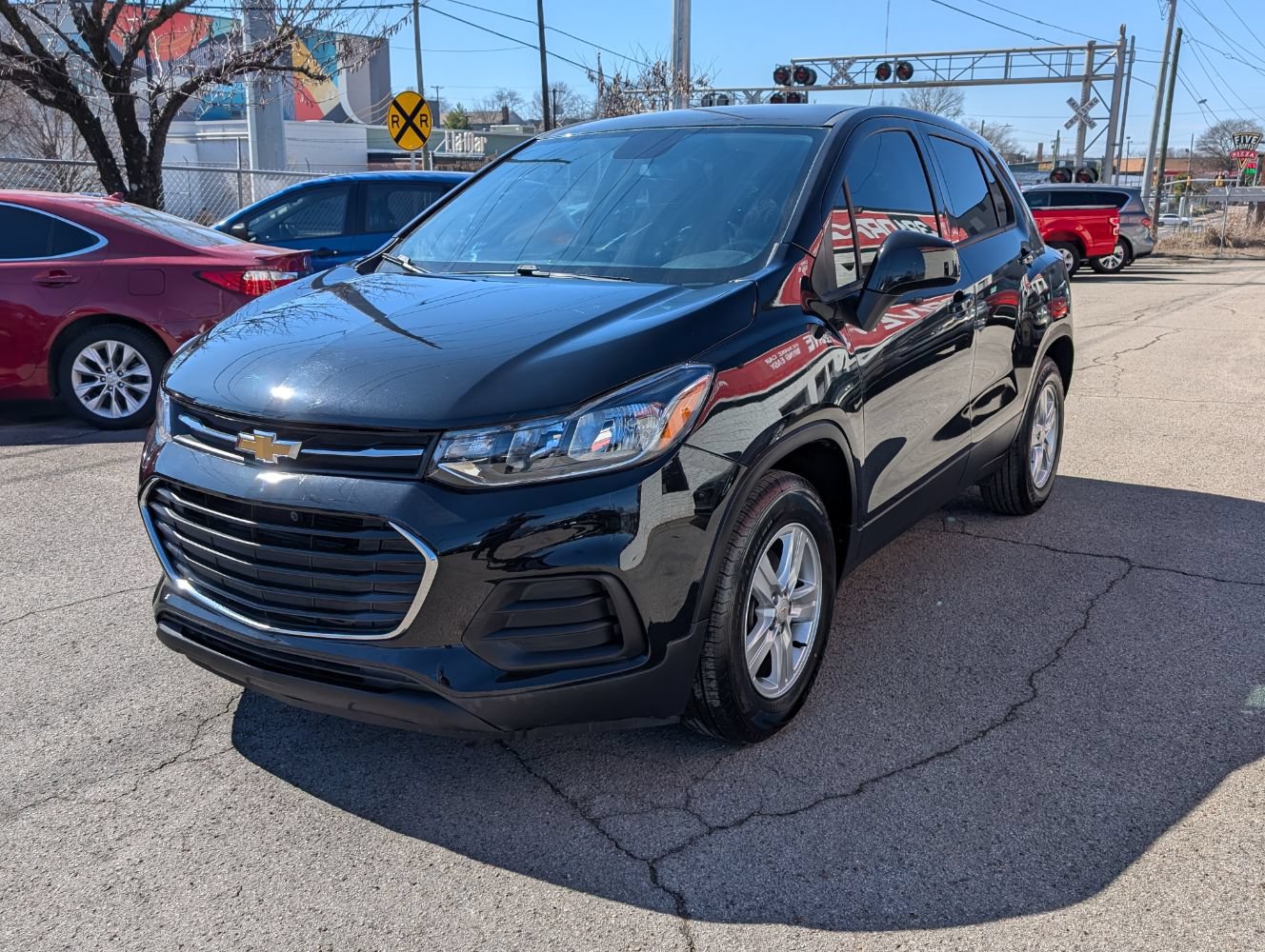 Used 2020 Chevrolet Trax LS FWD image 1