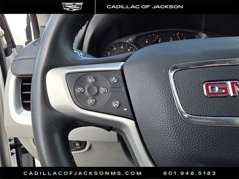 Used 2024 GMC Terrain SLT image 22