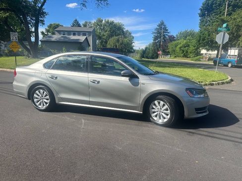 Used 2014 Volkswagen Passat 1.8T Wolfsburg Edition FWD image 5
