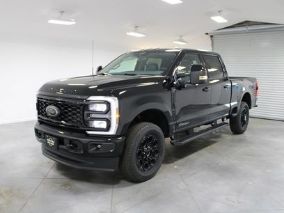 New 2026 Ford F250 Lariat w/ Black Appearance Package