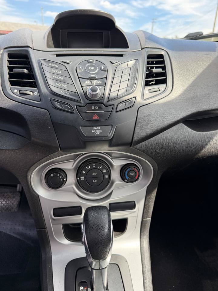 Used 2019 Ford Fiesta SE FWD image 8