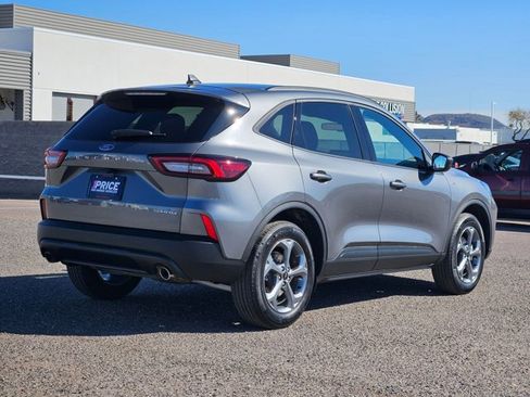 Used 2025 Ford Escape ST-Line image 5