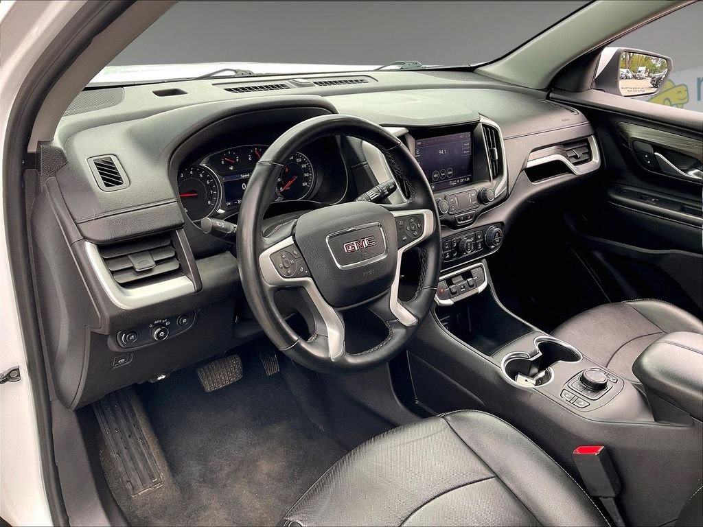 Used 2024 GMC Terrain SLT AWD/4WD image 8