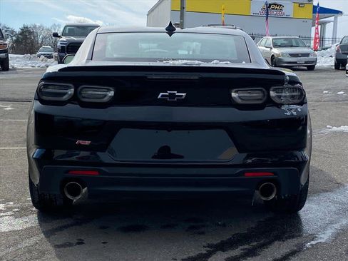 Used 2023 Chevrolet Camaro LT w/ RS Package image 4