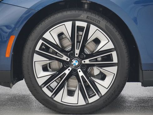 Used 2026 BMW 530i RWD image 5
