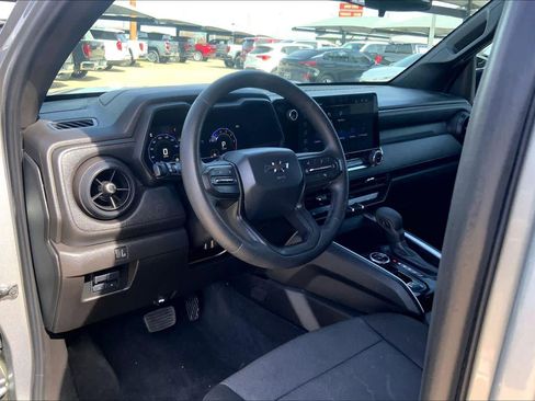 Used 2024 Chevrolet Colorado Trail Boss w/ Technology Package image 16