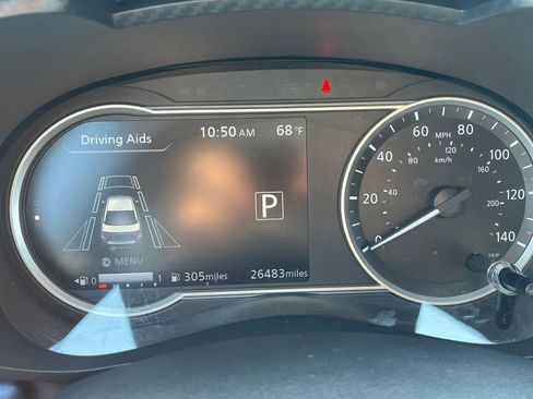 Used 2025 Nissan Versa SV FWD image 40