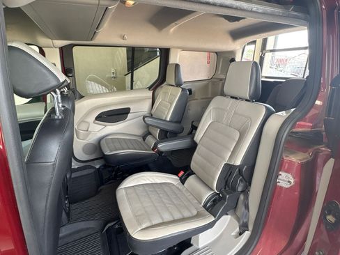 Used 2019 Ford Transit Connect XLT FWD image 6