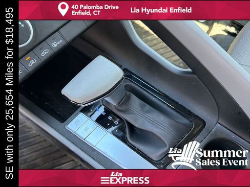 Used 2024 Hyundai Elantra SE FWD image 21