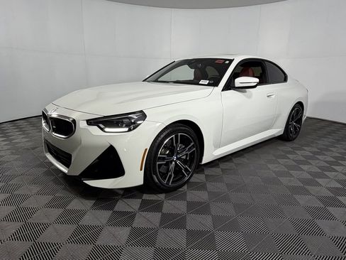 Used 2025 BMW 230i xDrive 230i xDrive w/ M Sport Package image 3