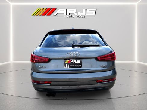 Used 2018 Audi Q3 2.0T Premium Plus AWD/4WD image 4