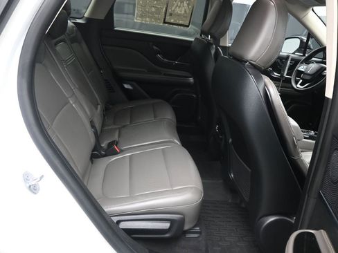 Used 2024 Lincoln Corsair Premiere w/ Equipment Group 101A image 14