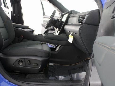 New 2026 GMC Terrain AT4 w/ Convenience Package III image 25