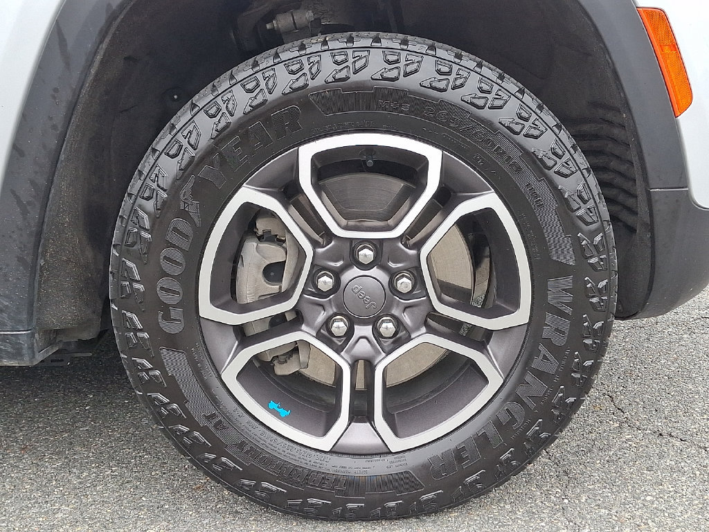Used 2023 Jeep Grand Cherokee Trailhawk AWD/4WD image 8