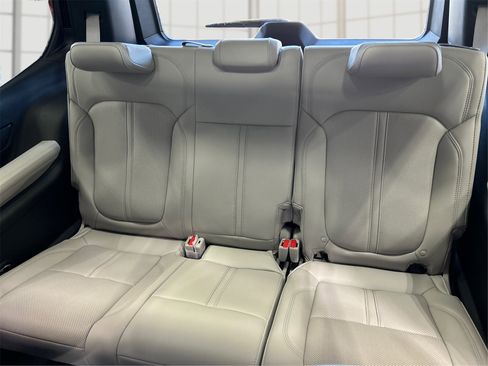 New 2026 Jeep Grand Wagoneer Limited image 33